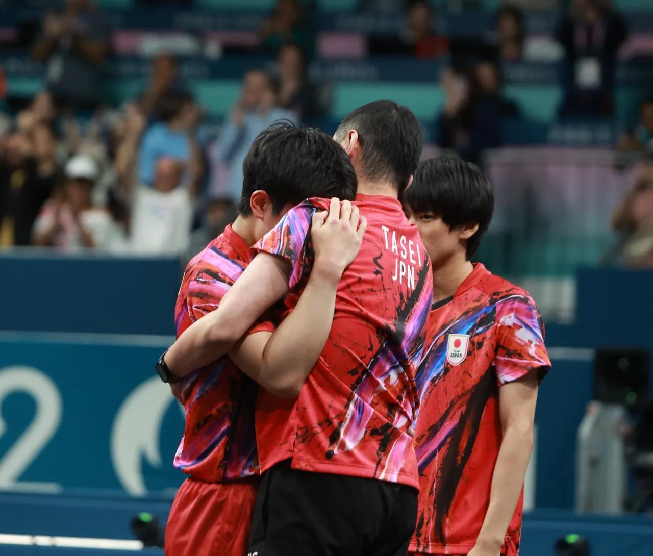 关于德国队轻取英格兰队,张本智和统治全场的信息 关于德国队轻取英格兰队,张本智和统治全场的信息