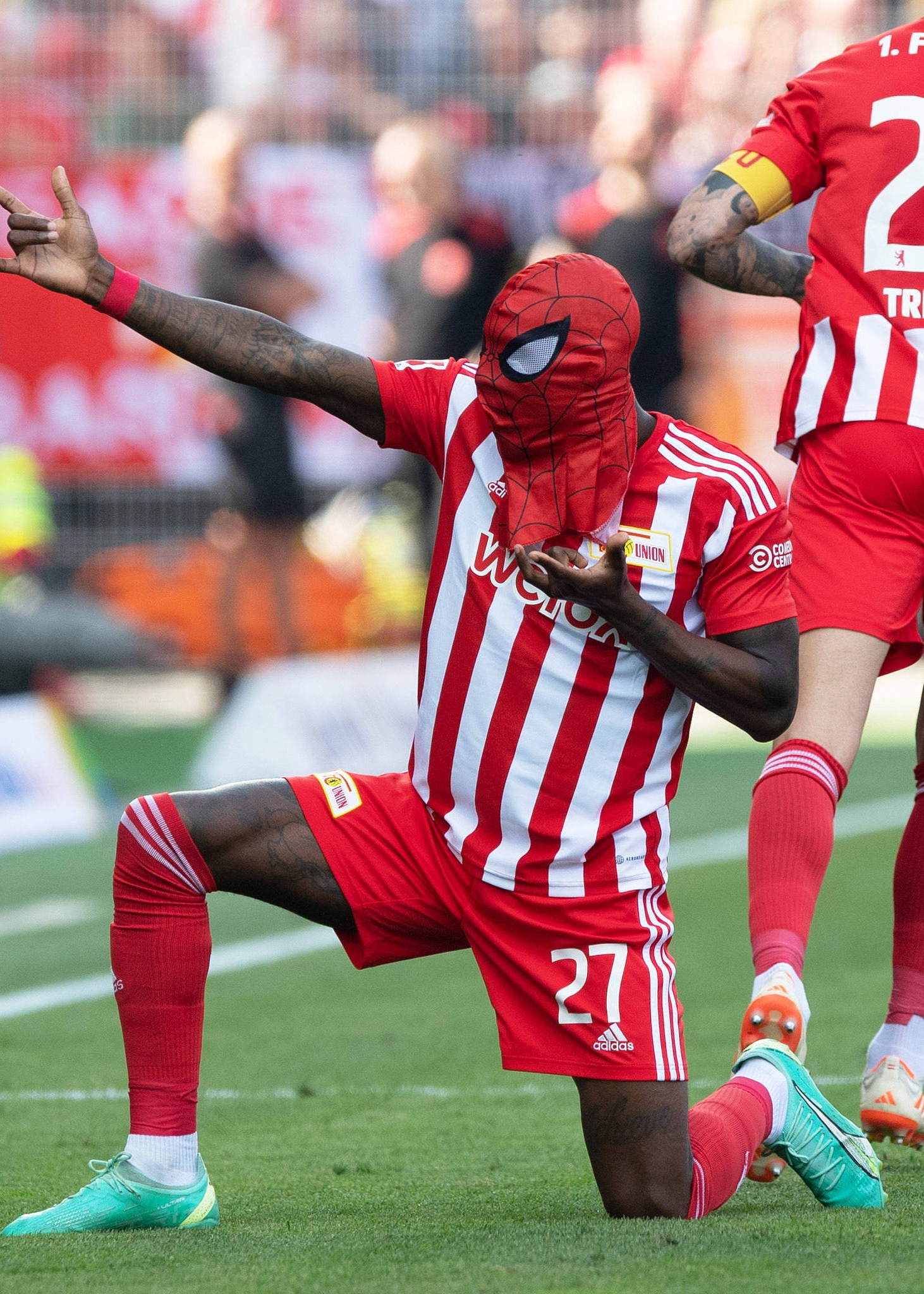 弗赖堡俱乐部在德国联赛中获得胜利