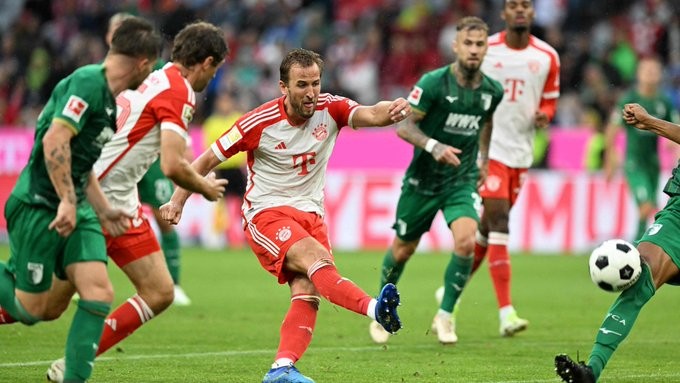 包含奥格斯堡队在比赛中表现出色,大获胜利的词条 包含奥格斯堡队在比赛中表现出色,大获胜利的词条