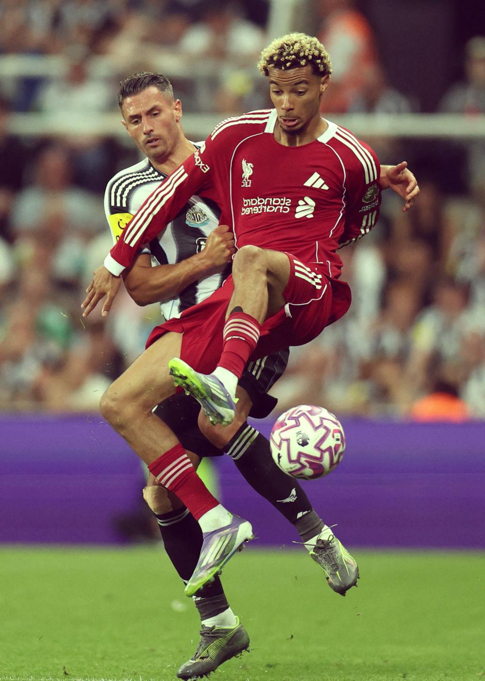 关于纽卡斯尔绝杀伯恩茅斯，豪取胜利重返胜利轨道的信息