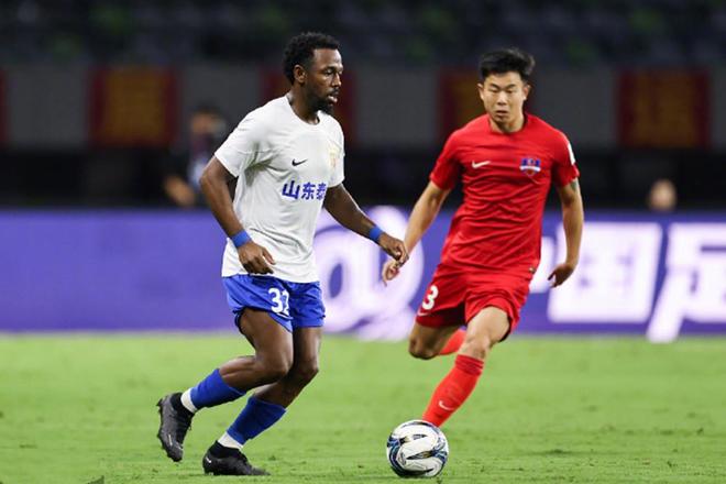 争夺冠军动向：各队实力悬殊，竞争激烈的简单介绍