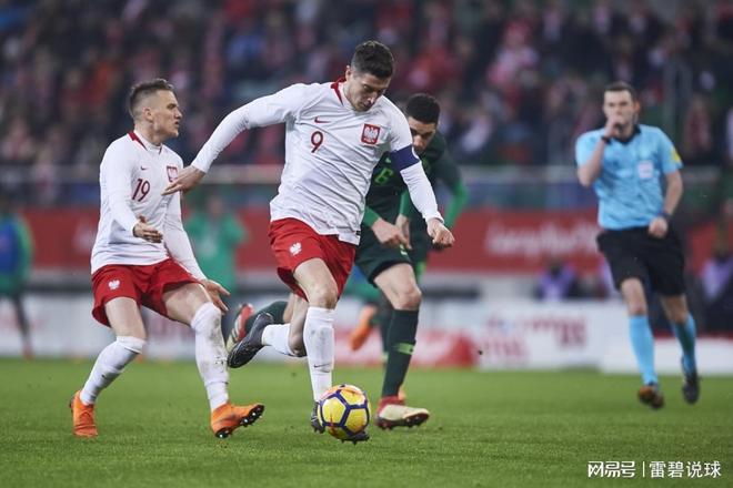 波兰队在比赛中展现出强大实力 波兰队在比赛中展现出强大实力