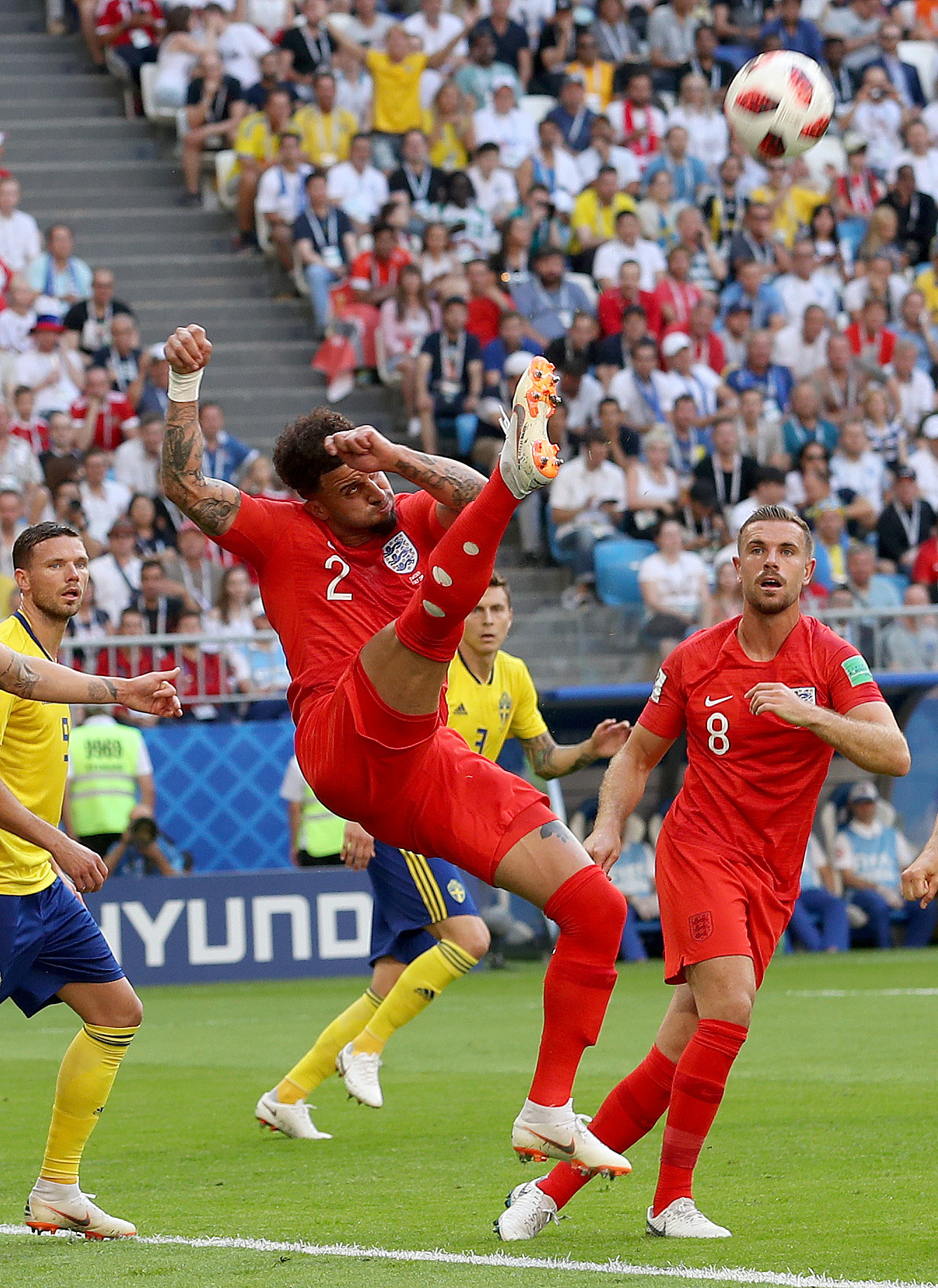 关于瑞典足球职业联赛举办悼念仪式，球员得到悉心照顾的信息