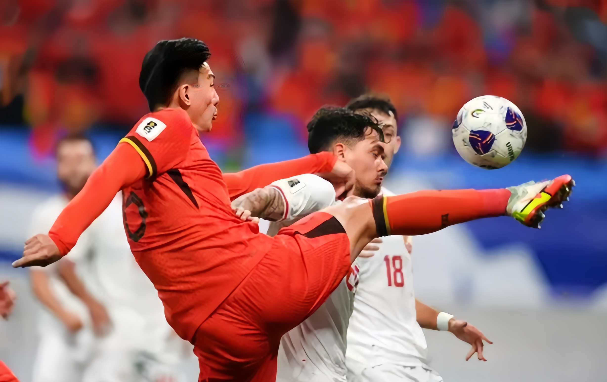 比赛中灵活变阵，助球队驰骋胜场