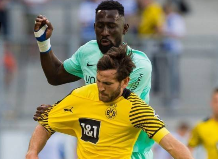 关于热刺球员集体慈善活动，用心温暖他人的信息