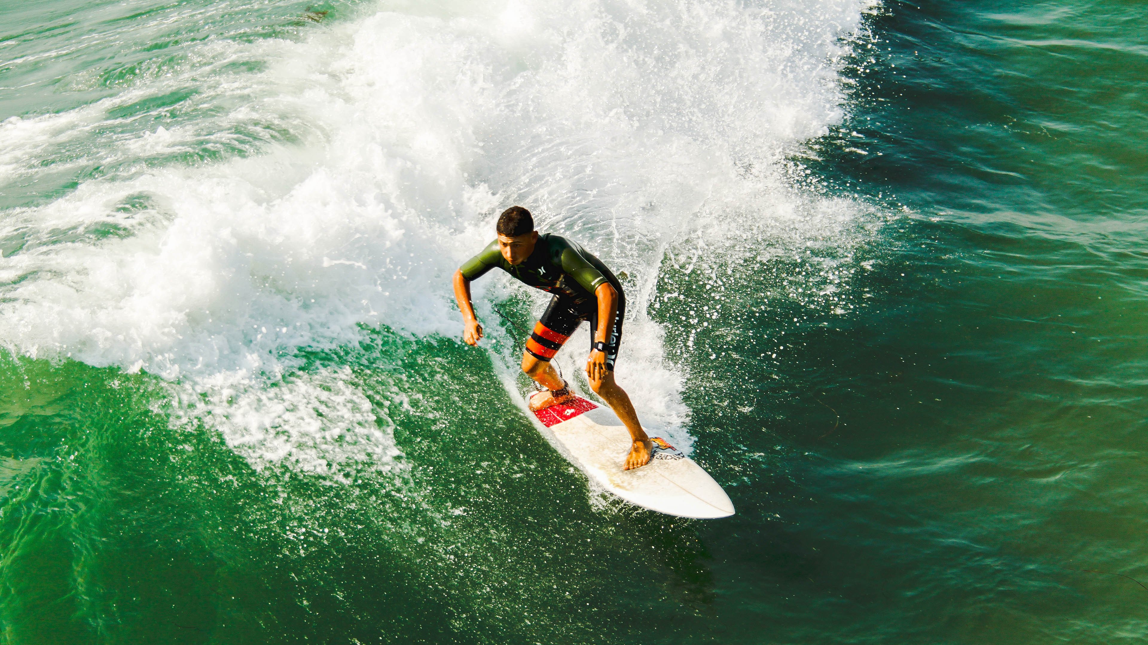 绝境双星,爱德华兹的救赎与湖人的压哨奇迹
