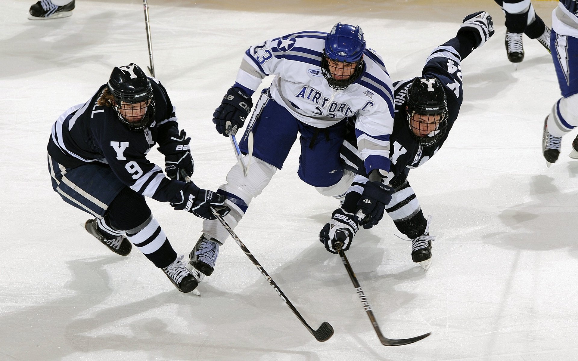 双星闪耀，多特蒙德险胜乌克兰，梅西带队逆境取胜